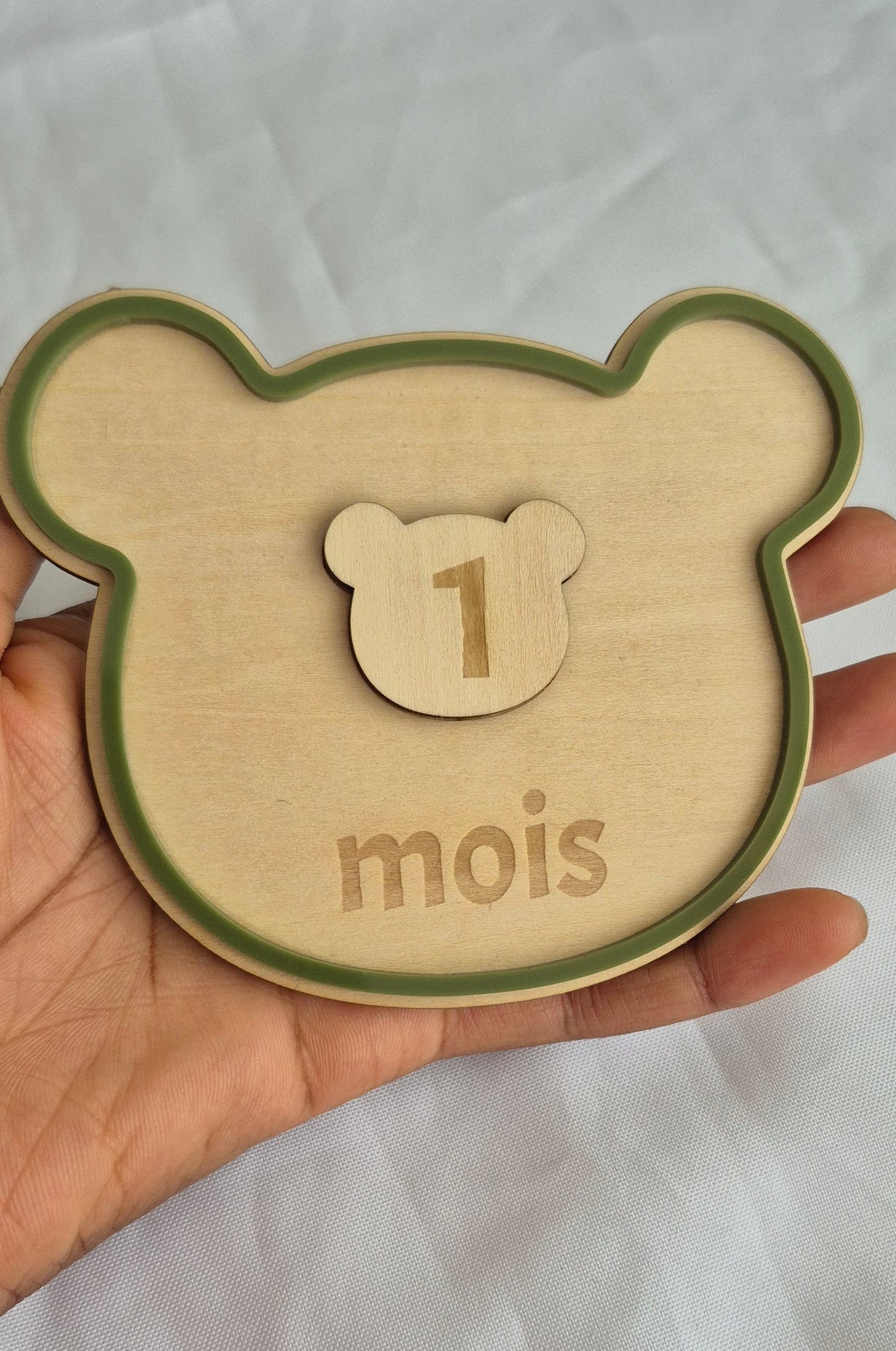 Carte étape bébé ourson en bois et acrylique