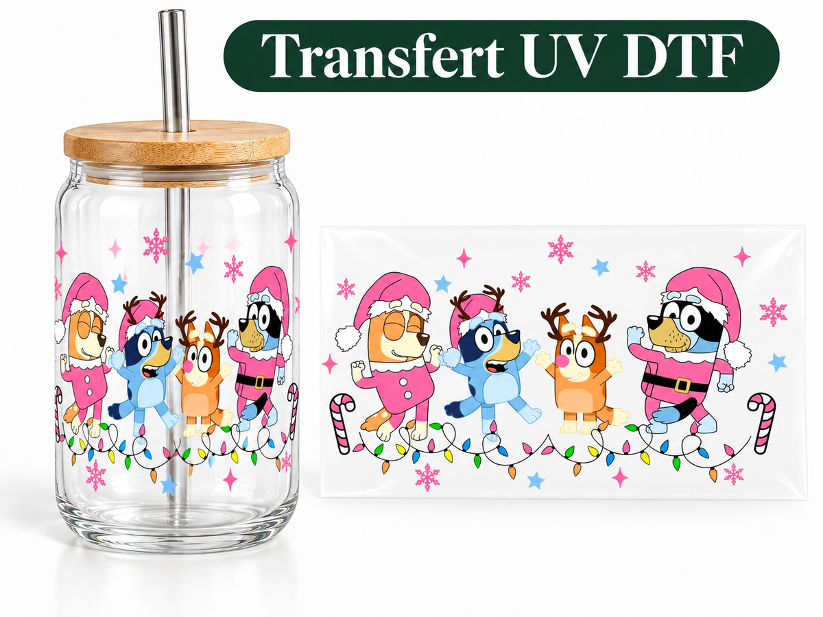 Transfert UV DTF – Petits Chiens de Noël & Guirlande Lumineuse 🎄🐾